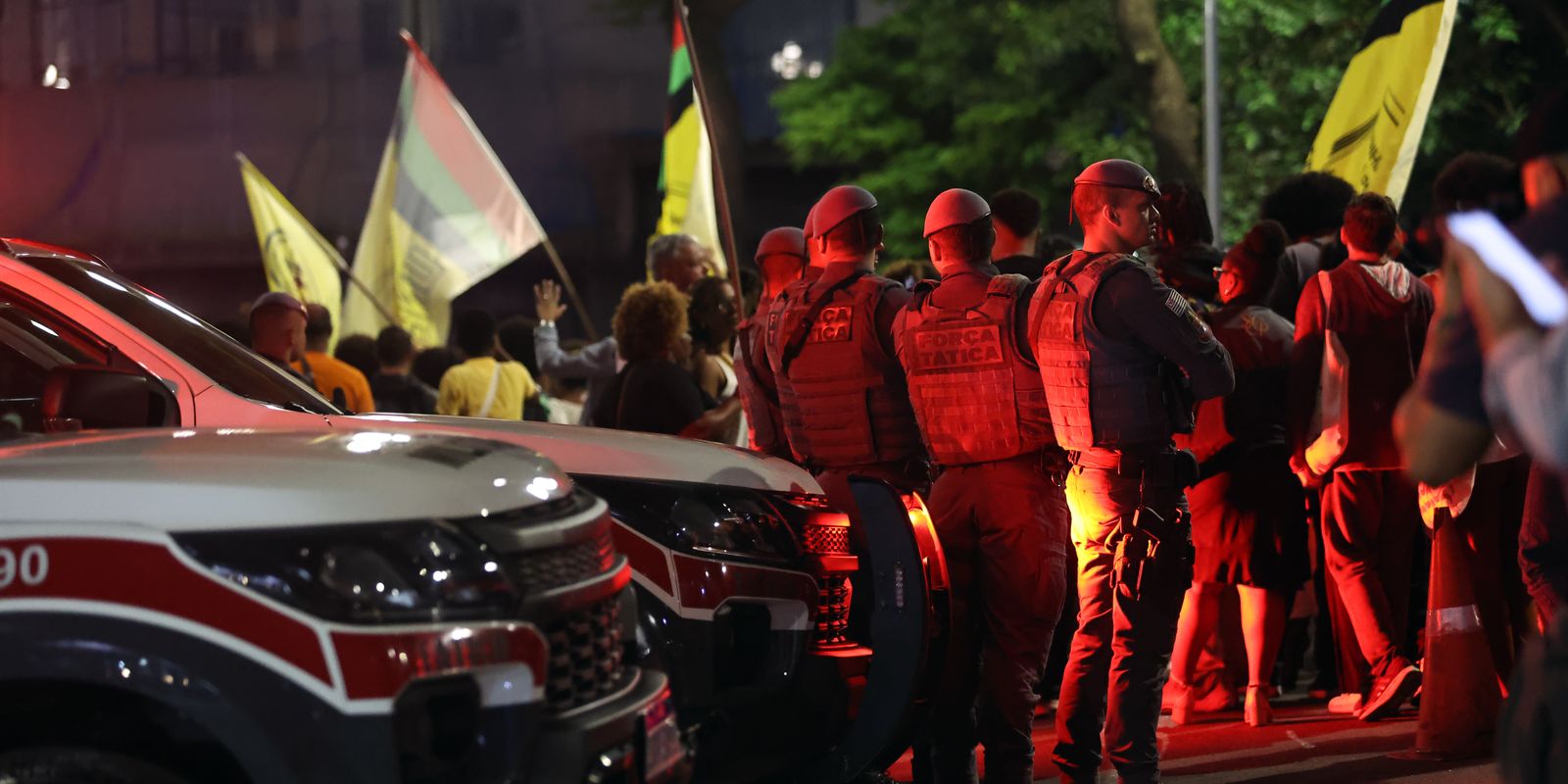 Relatório: mortes em ações policiais afetam desproporcionalmente pessoas negras