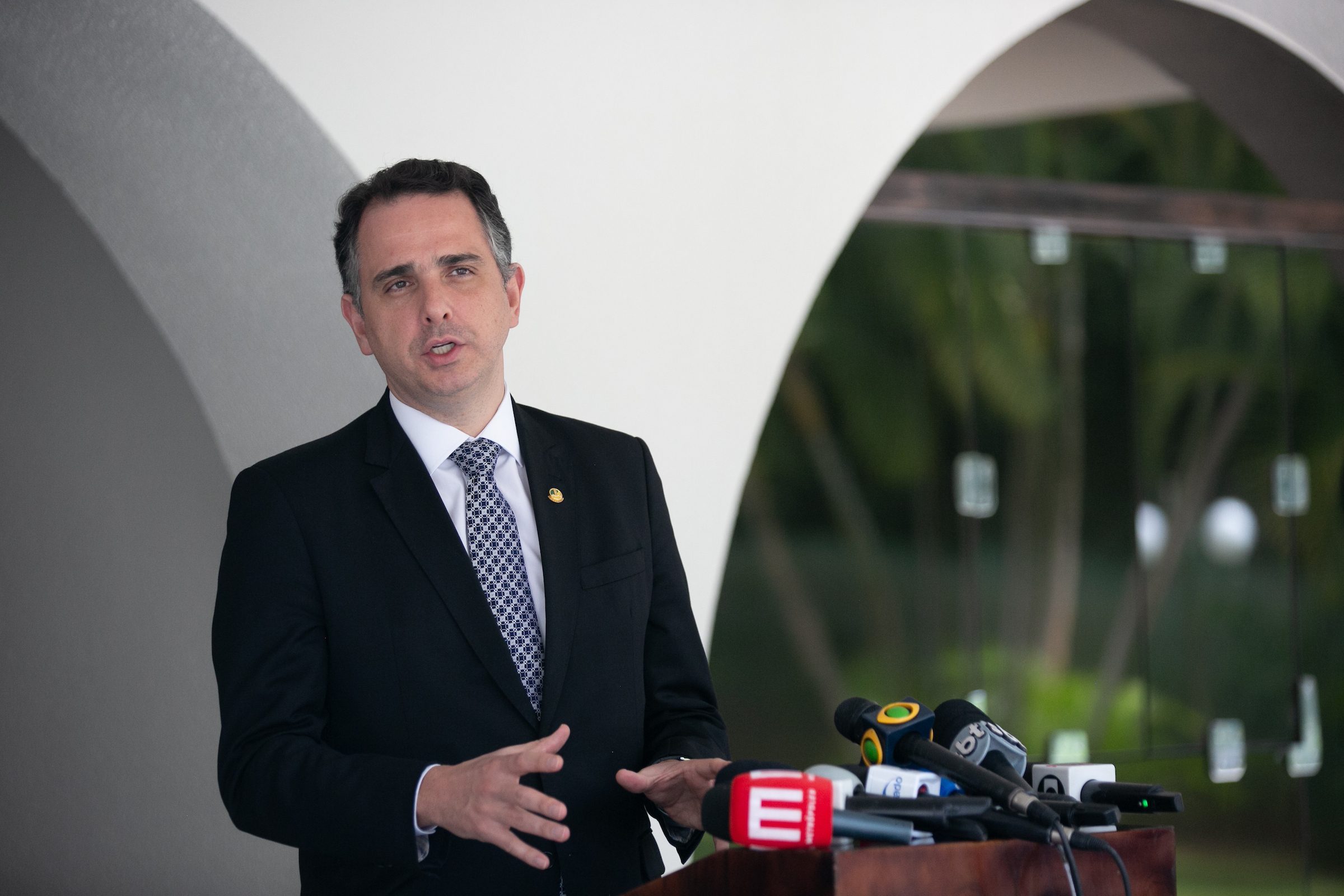 PF aponta reunião de Rodrigo Pacheco com líder de entidade suspeita de fraude no INSS