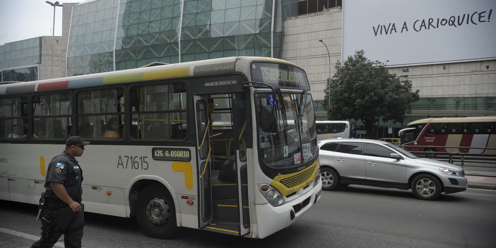 Rodoviários do Rio de Janeiro mantêm estado de greve e aguardam negociações