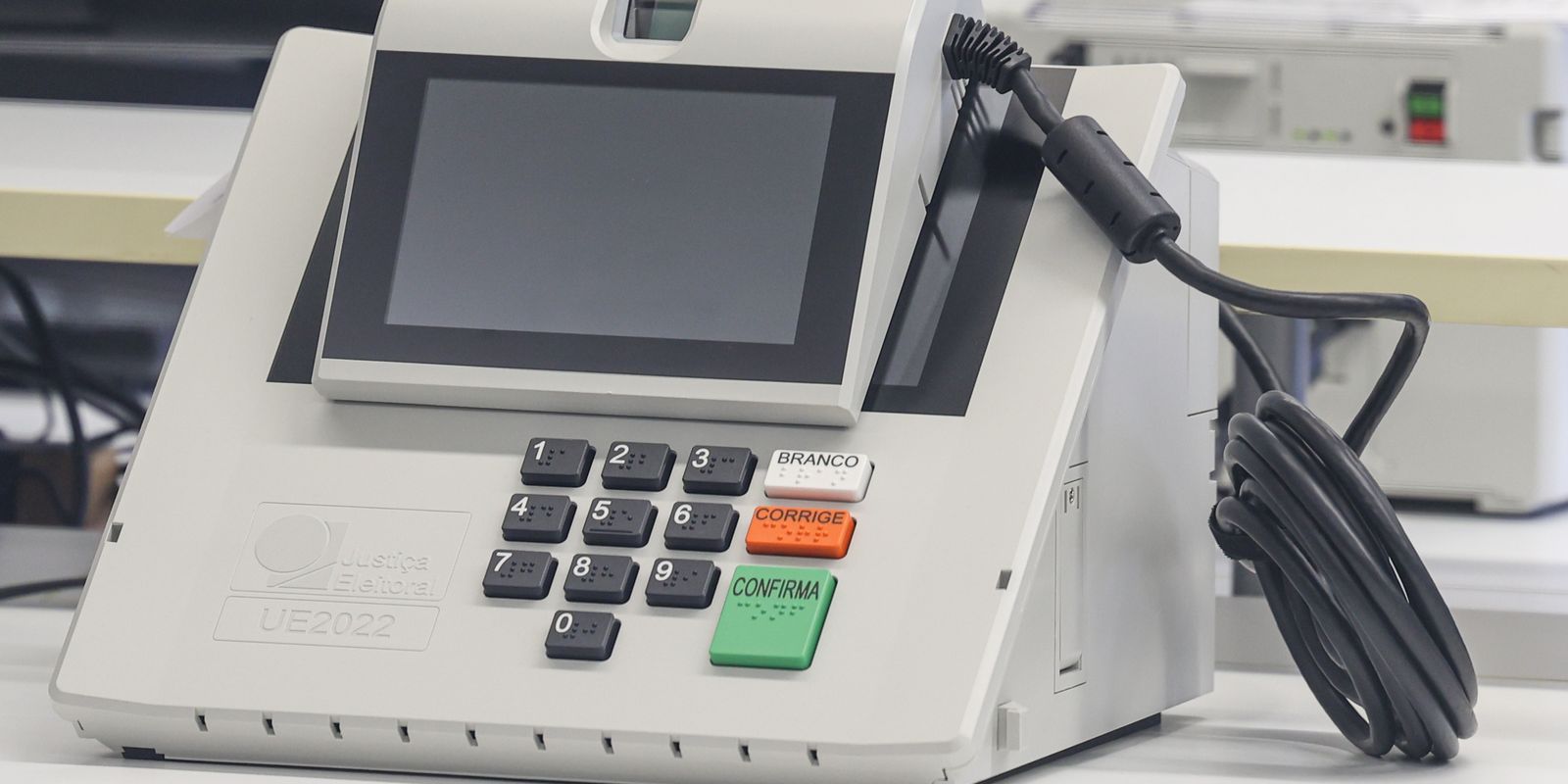 Entenda como as urnas eletrônicas garantem a transparência do processo eleitoral no Brasil