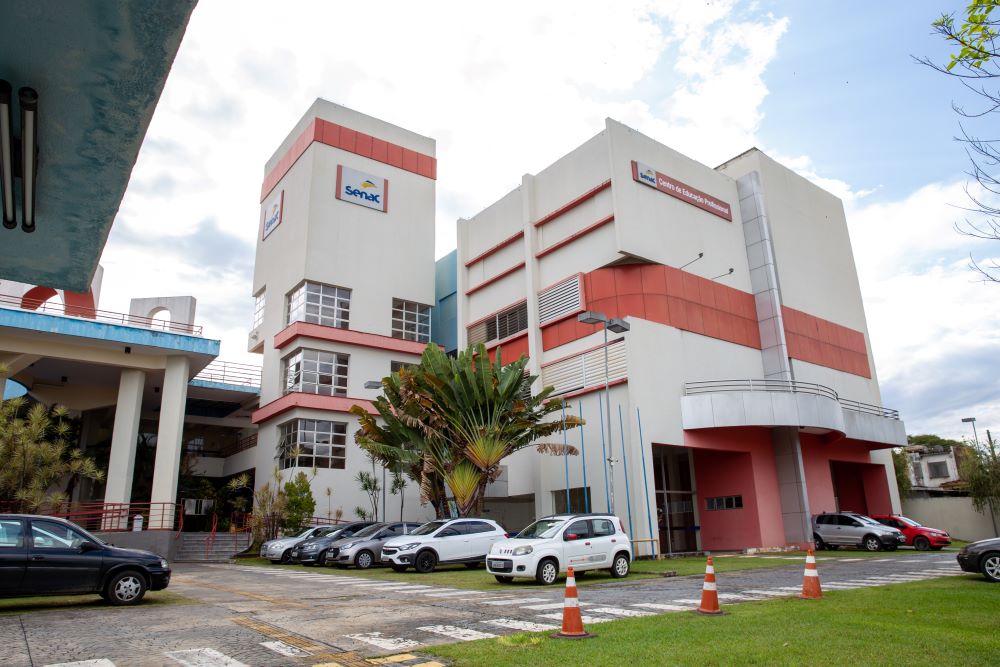 Sesc e Senac Goiás lançam processos seletivos para vagas em Luziânia, Goiânia, Anápolis e Caldas Novas