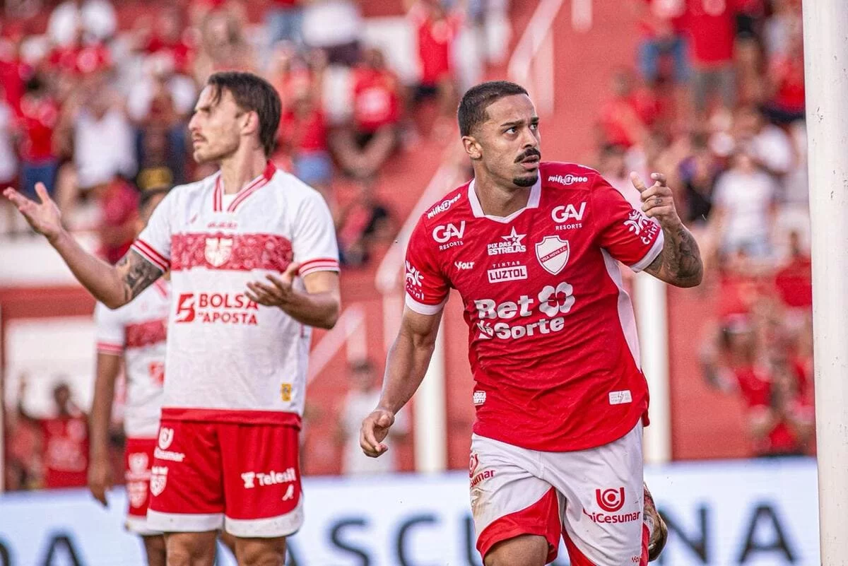 Vila Nova enfrenta o CRB em Maceió para assumir a vice-liderança da Série B