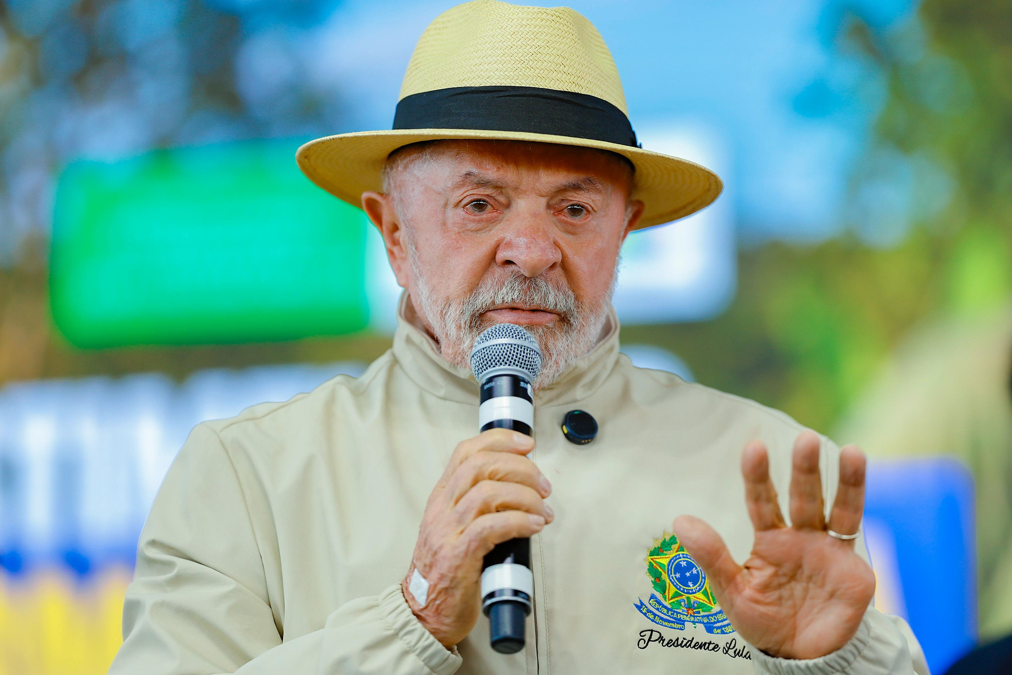 Planalto debate afastar ex-assessor de Lula de campanha após suspeita