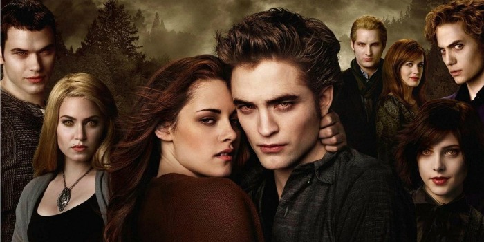 Saga crepúsculo: amanhecer partes 1 e 2 retornam aos cinemas do brasil em agosto