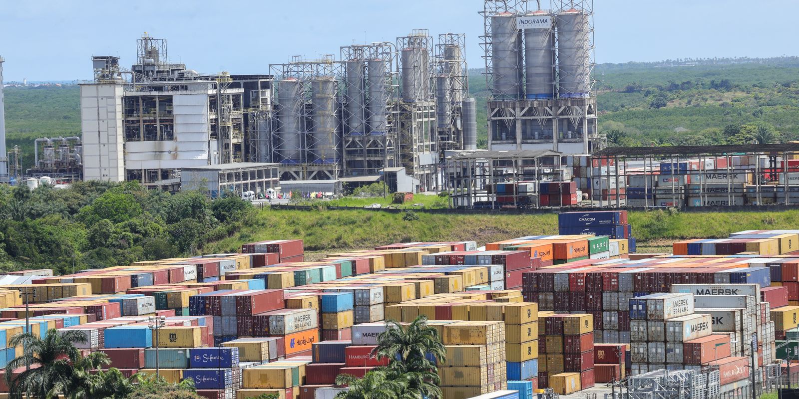 Amcham aponta riscos e pede que Brasil evite reciprocidade comercial contra os EUA