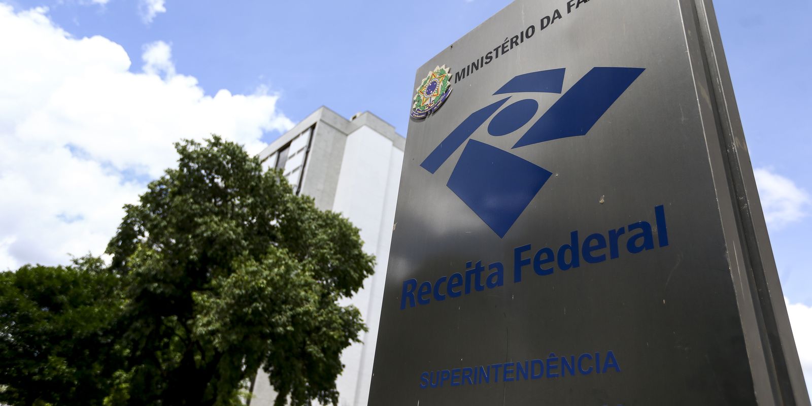 Arrecadação federal atinge R$ 289,3 bilhões em julho com alta de 8,97%