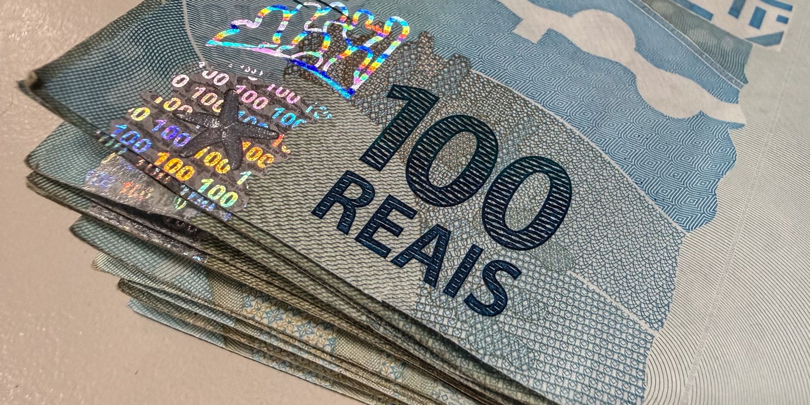 Dívida pública federal indexada à Selic pode atingir 53% até 2026, diz Tesouro