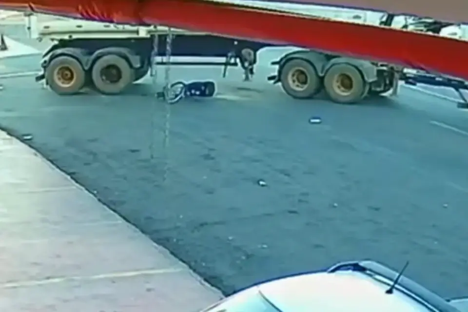 Menino de 12 anos sobrevive a atropelamento por caminhão em Firminópolis