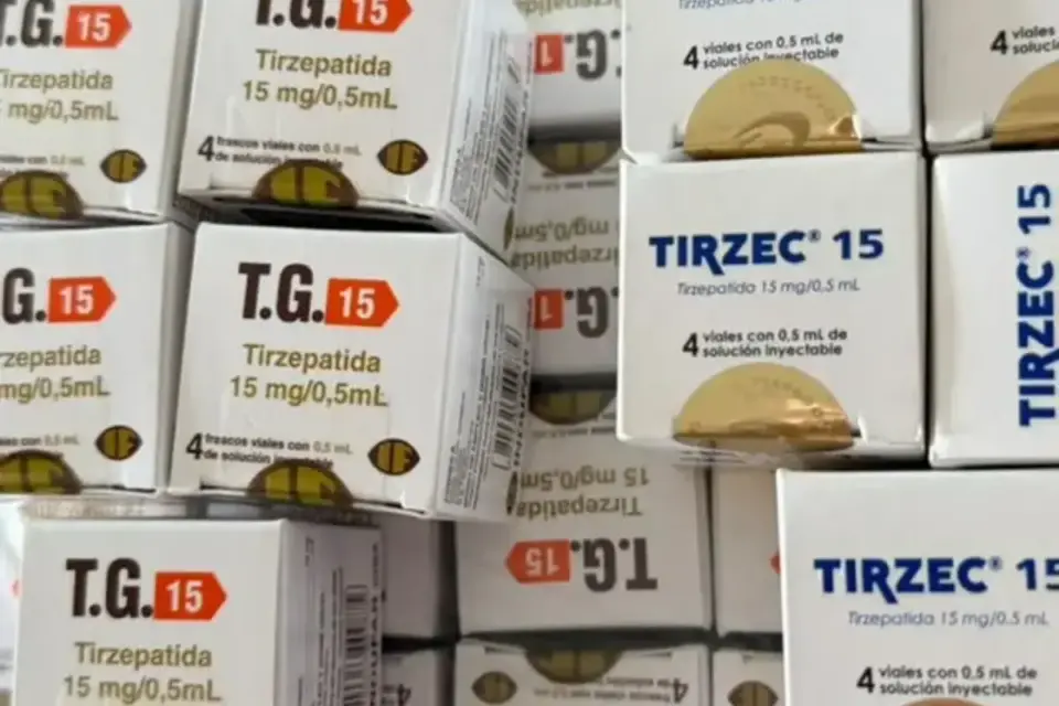 Homem é preso em Goiânia com dezenas de frascos de tirzepatida em carro de luxo