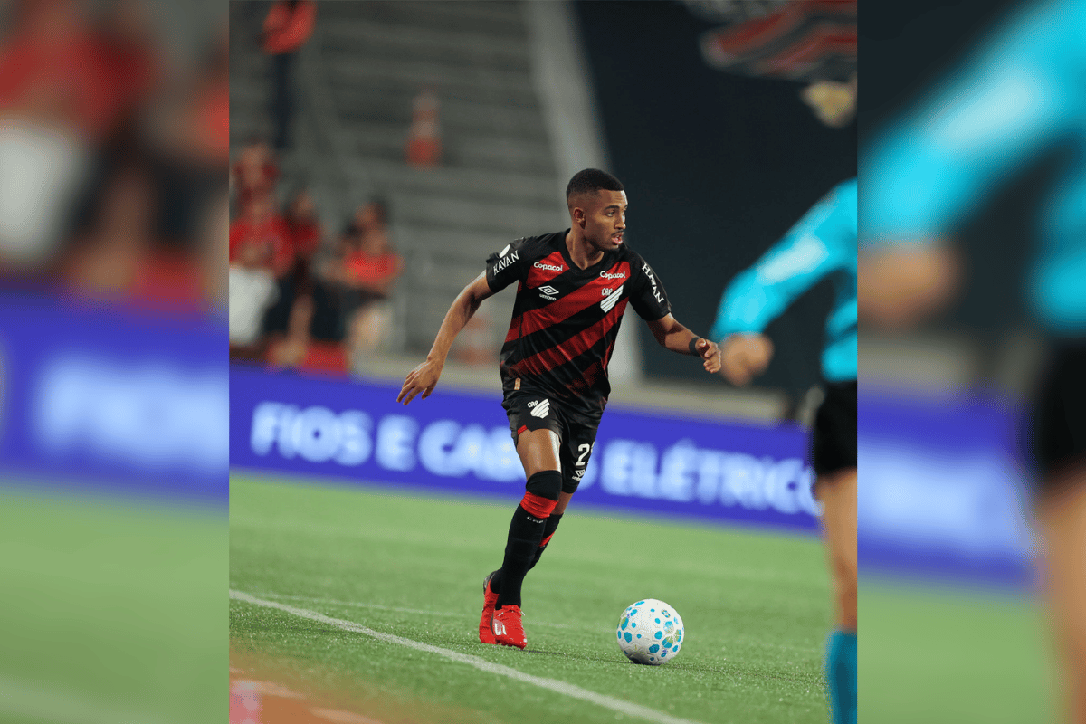 Athletico-PR vence o Vitória e abre vantagem na Copa do Brasil