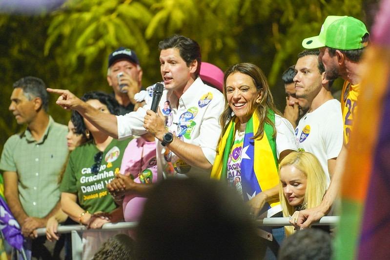 Daniel Vilela lidera pesquisas e inicia terceira semana de campanha em Goiás