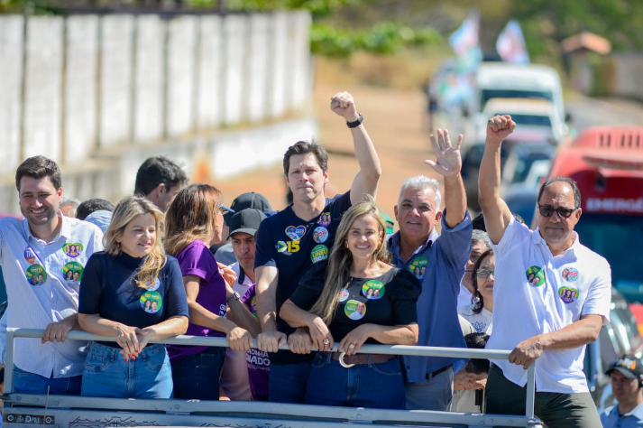 Daniel Vilela no Vale do São Patrício mobiliza lideranças para reeleição