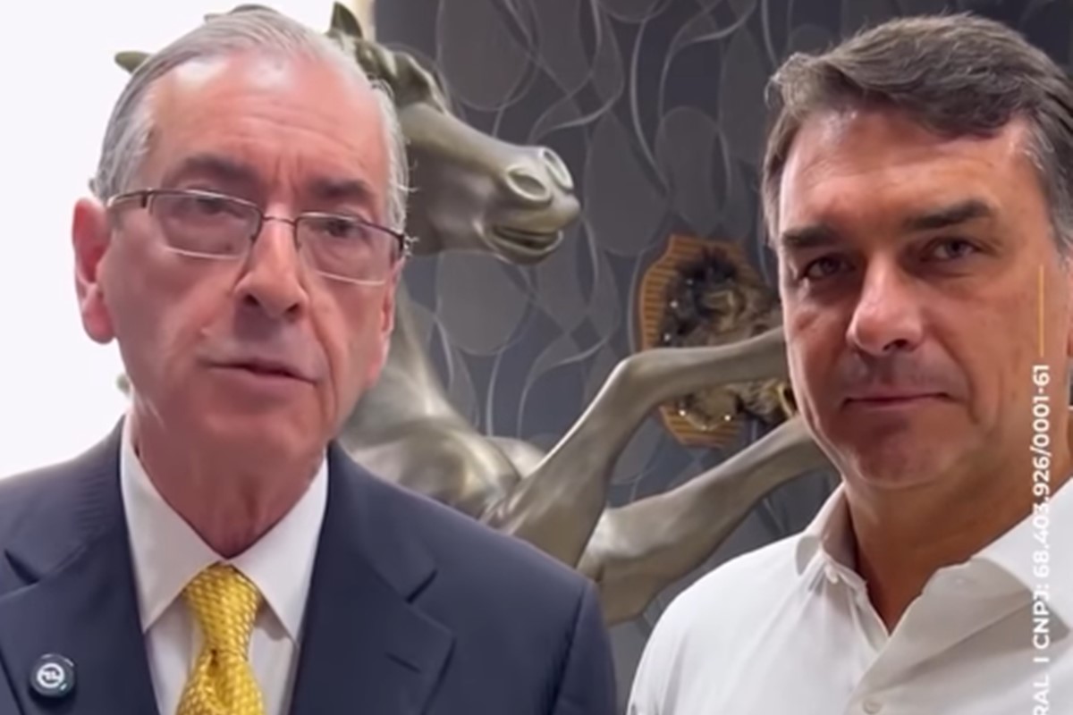 Flávio Bolsonaro declara apoio à candidatura de Eduardo Cunha na internet