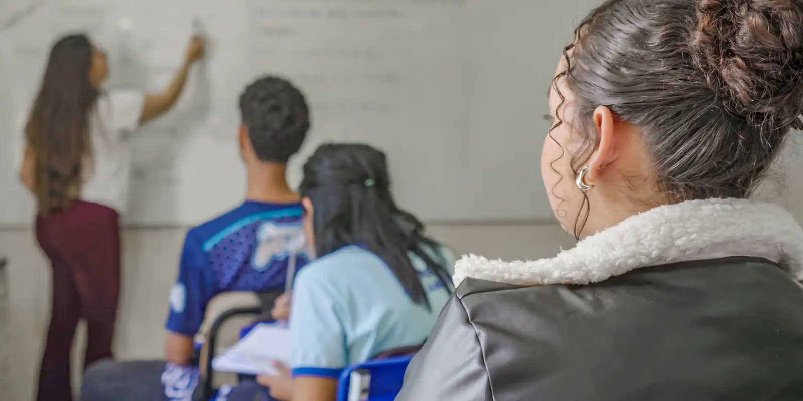 Gravidez na adolescência reduz oportunidades e autonomia de meninas no Brasil