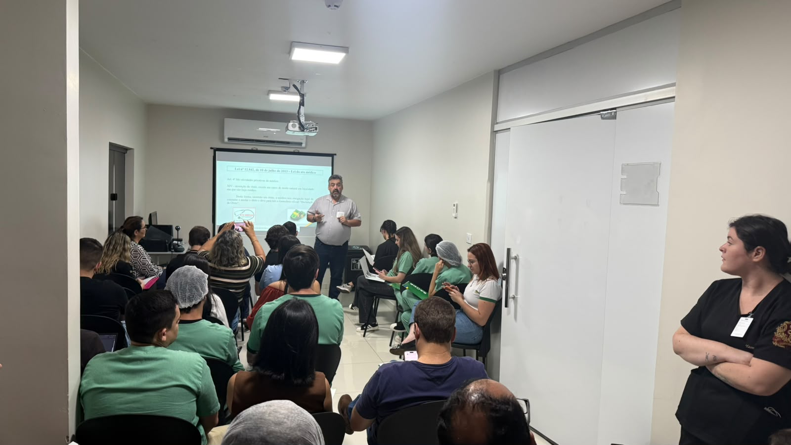 Hospital Estadual de Itumbiara realiza capacitação sobre registros de saúde