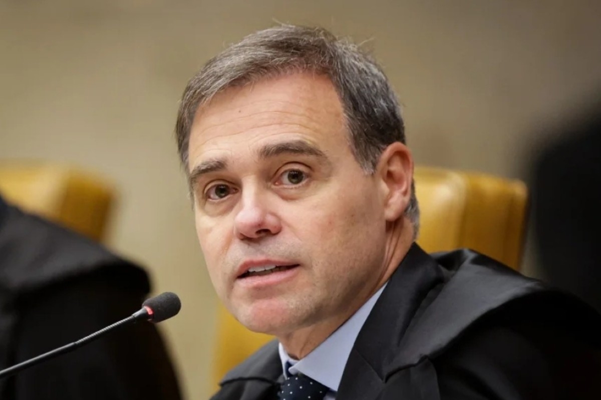 Ministro André Mendonça inclui vazamento sobre Lulinha em apuração do INSS