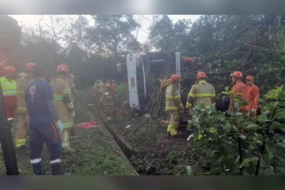 Trágico acidente na BR-040 deixa ao menos oito mortos em Petrópolis