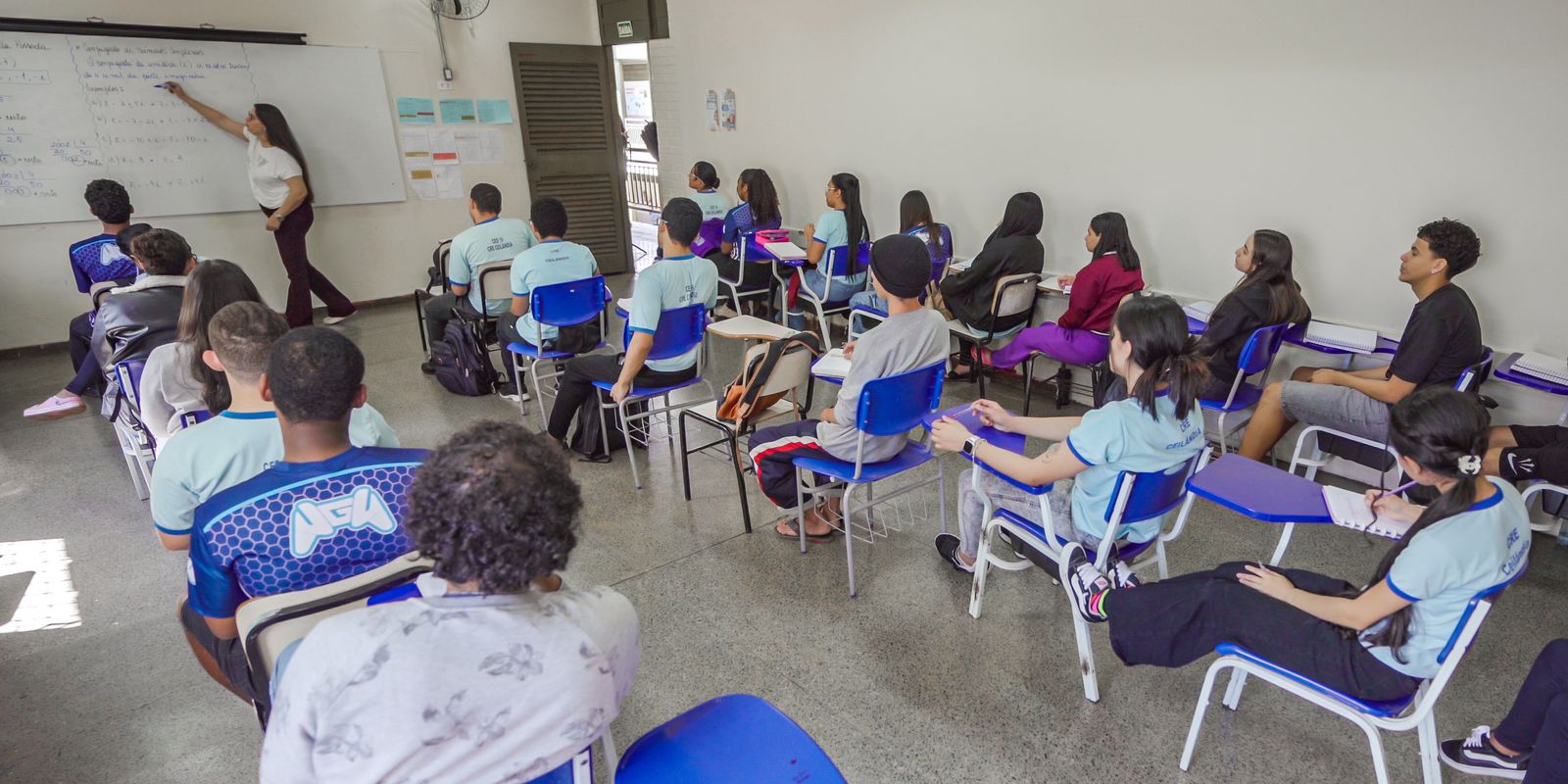 Programa Pé-de-Meia inicia pagamento da quinta parcela de frequência nesta segunda