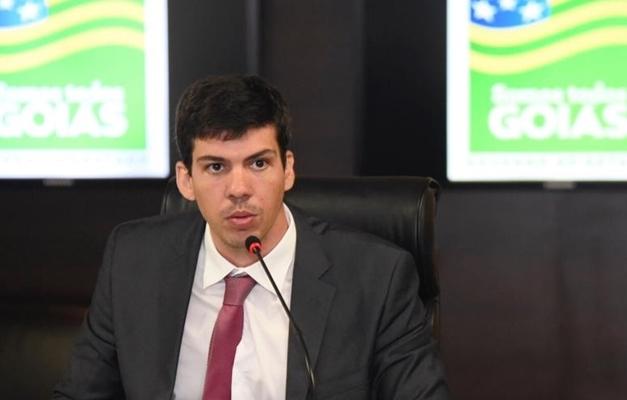Pedro Sales desiste da candidatura à Câmara dos Deputados e retorna a Brasília