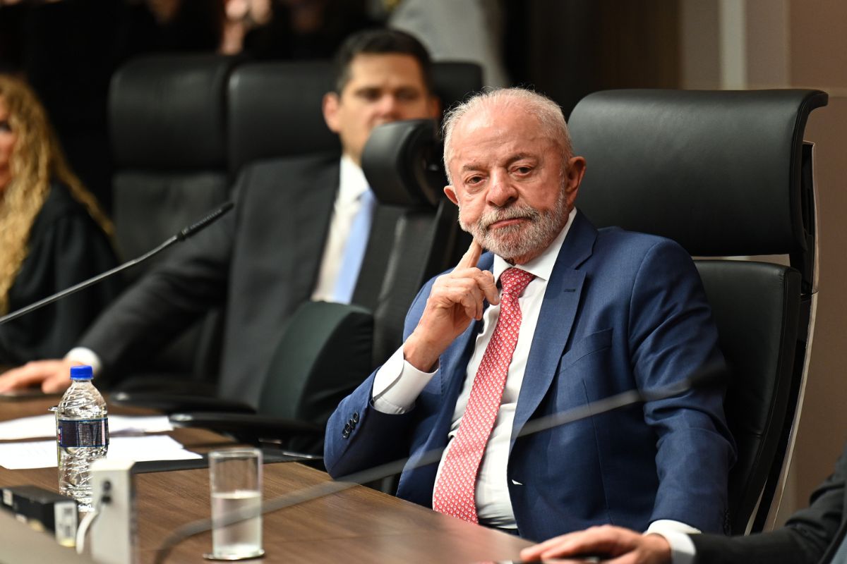 Senado pode adiar votação sobre o fim da escala 6x1 para depois das eleições