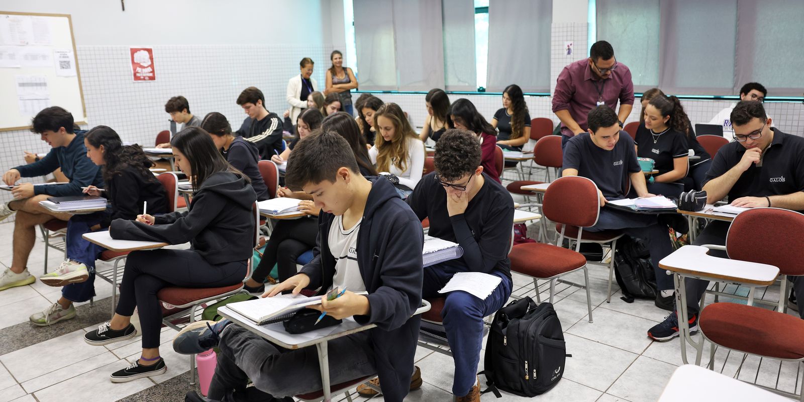 Prazo do Prouni para confirmar dados de inscrição termina nesta sexta-feira