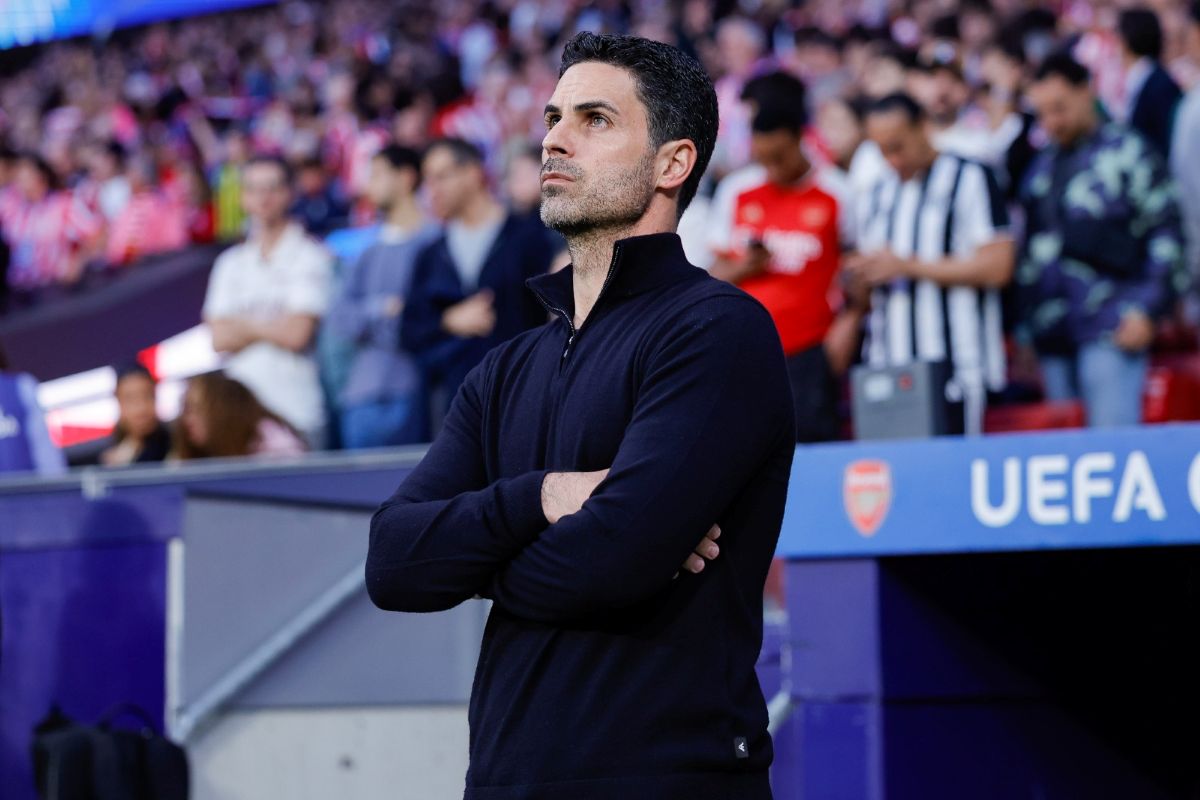Técnico do Arsenal alimenta sonho de contratar Vini Jr. e fala em ambição