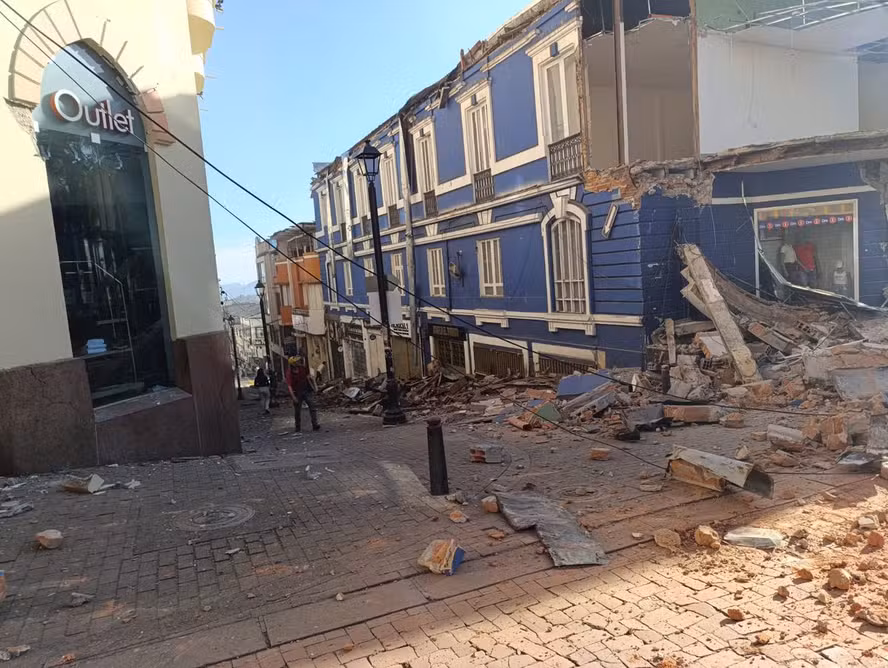 Terremoto na Colômbia de magnitude 7,4 causa danos e feridos no oeste do país