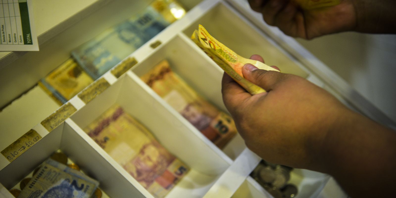 Último lote do abono salarial de 2026 é liberado para nascidos em novembro e dezembro
