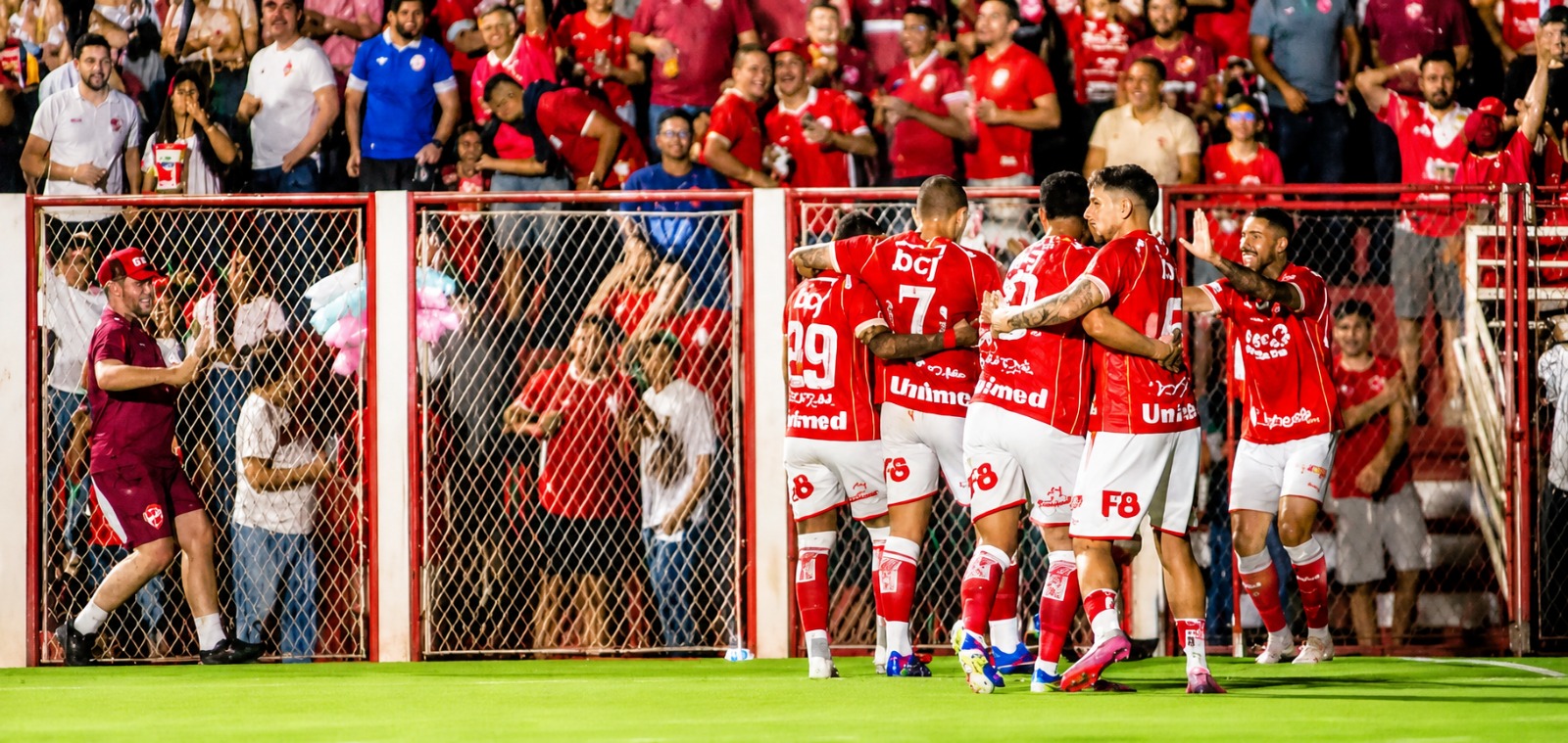 Vila Nova vence Ceará por 2 a 0 e assume a vice-liderança da Série B