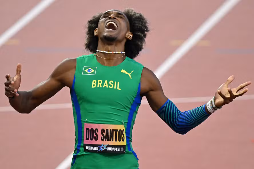 Alison dos Santos vence em Budapeste e segue invicto em 2026