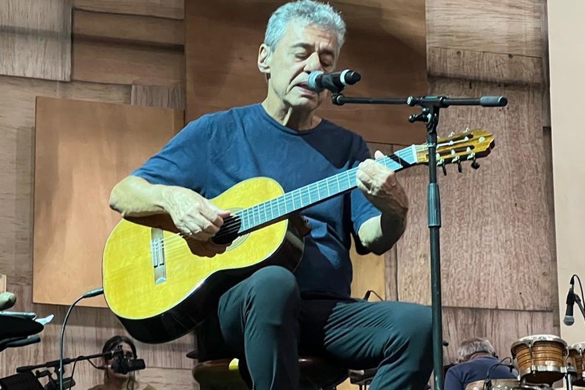 Ameaça contra Chico Buarque pode configurar crime e exige investigação