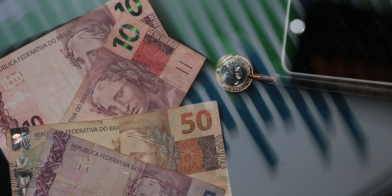Ata do Copom explica corte da taxa Selic e aponta desaceleração econômica