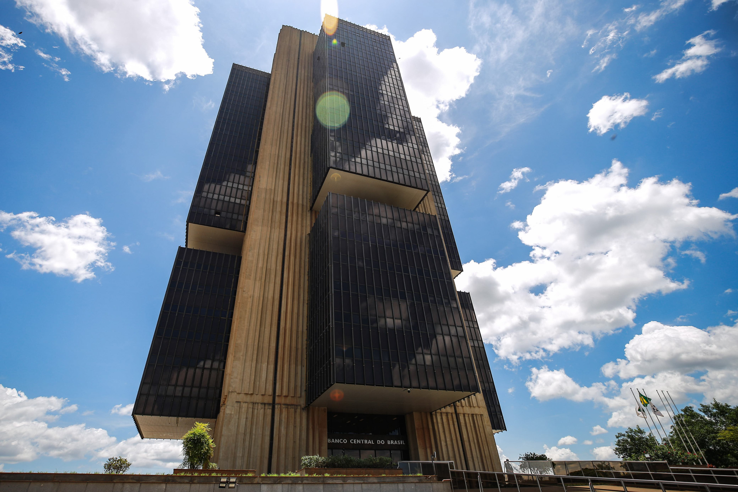 Banco Central decreta liquidação extrajudicial das distribuidoras Trustee e Banvox