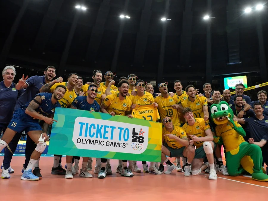 Brasil vence Argentina e garante vaga nas Olimpíadas de 2028 no vôlei