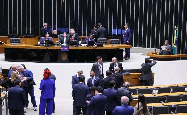 Camara aprova projeto que cria universidade federal em Oiapoque