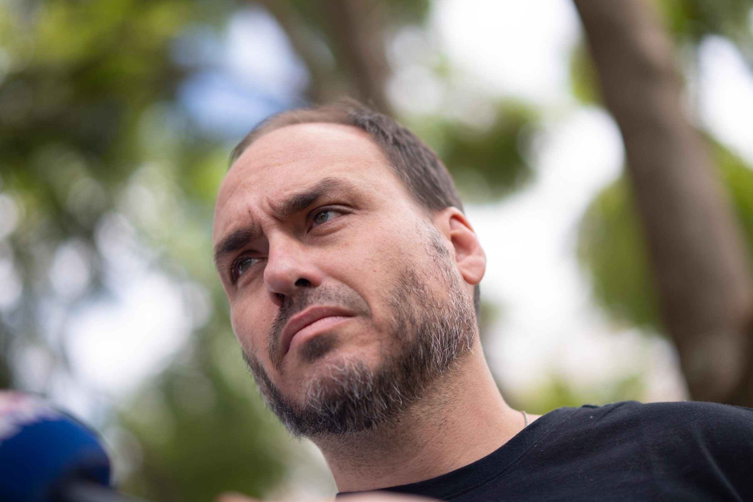 Carlos Bolsonaro investe em posts nas redes sociais para o 7 de setembro