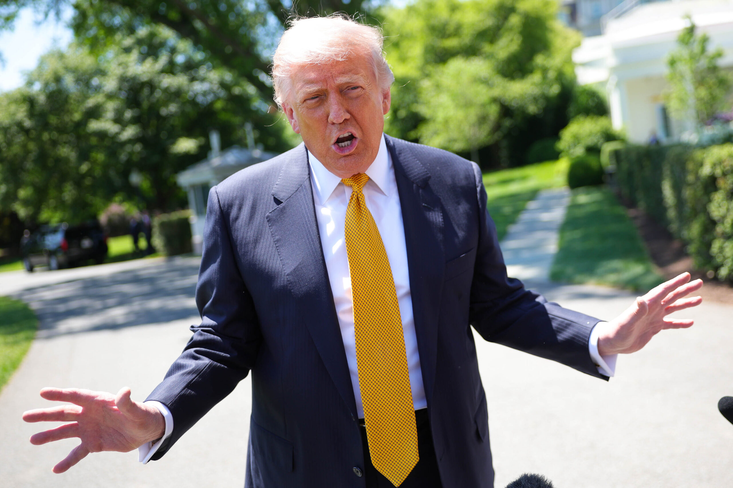 Casa Branca lança Trump TV em meio a forte conflito com veículos de imprensa