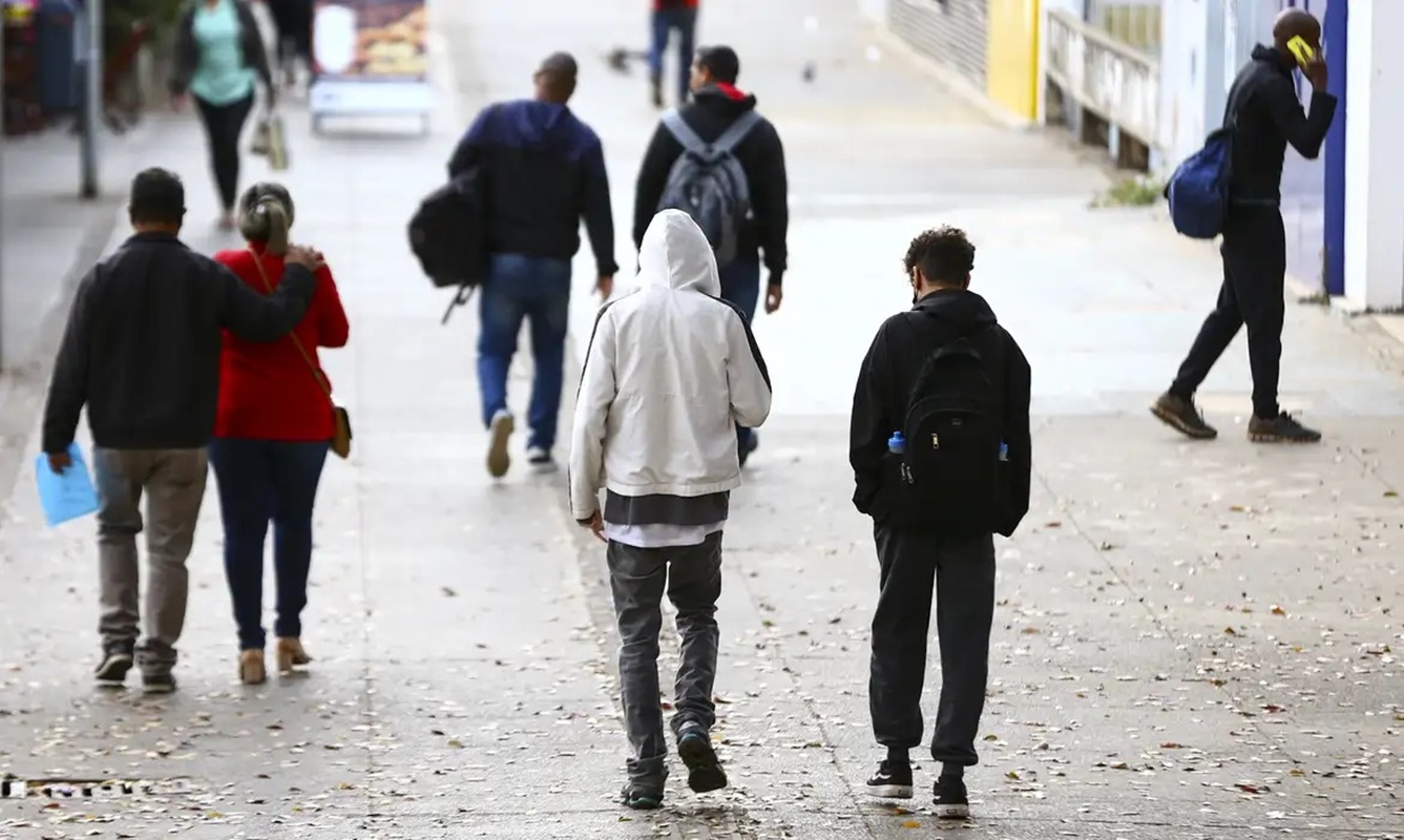 Clima no Brasil se divide entre frio no Sul e seca no Centro-Oeste neste domingo