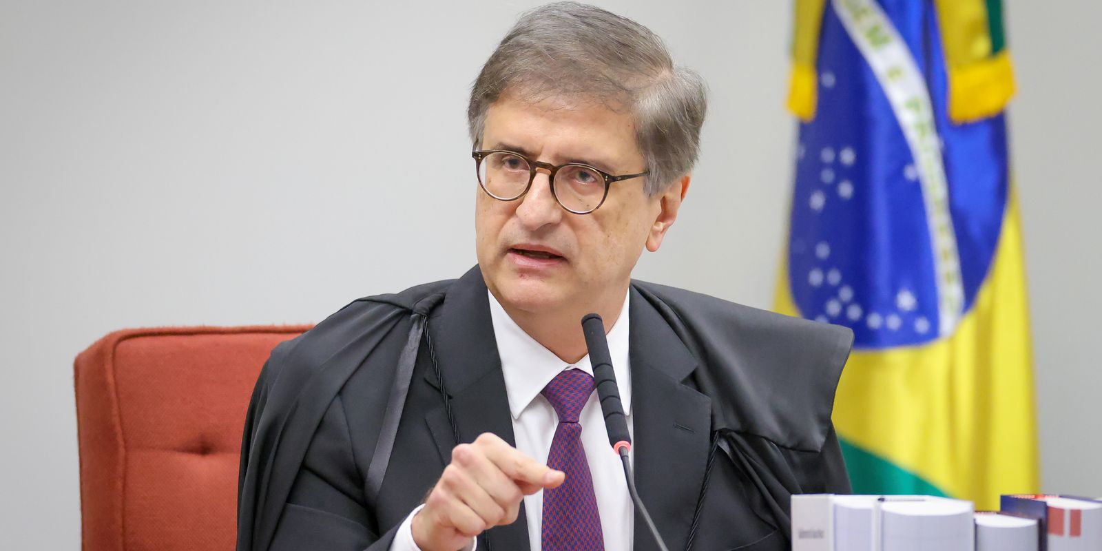 Conselho do MPF decide nesta sexta-feira sobre investigação contra Paulo Gonet