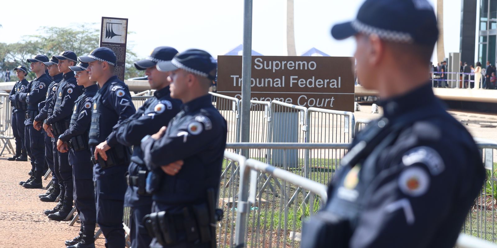 Flávio dino cuestiona ato de fachin no supremo tribunal federal e pede julgamento