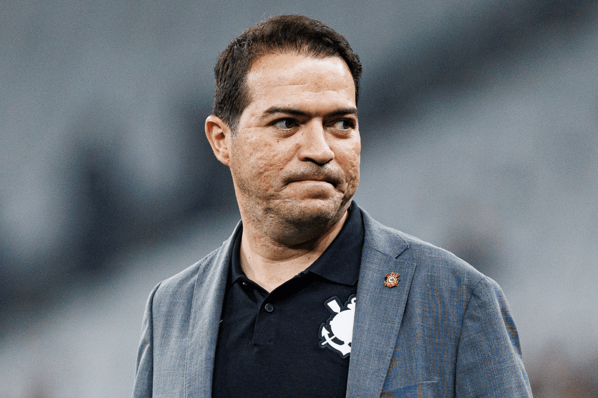 Diretor do Corinthians garante Fernando Diniz após revés no Brasileirão