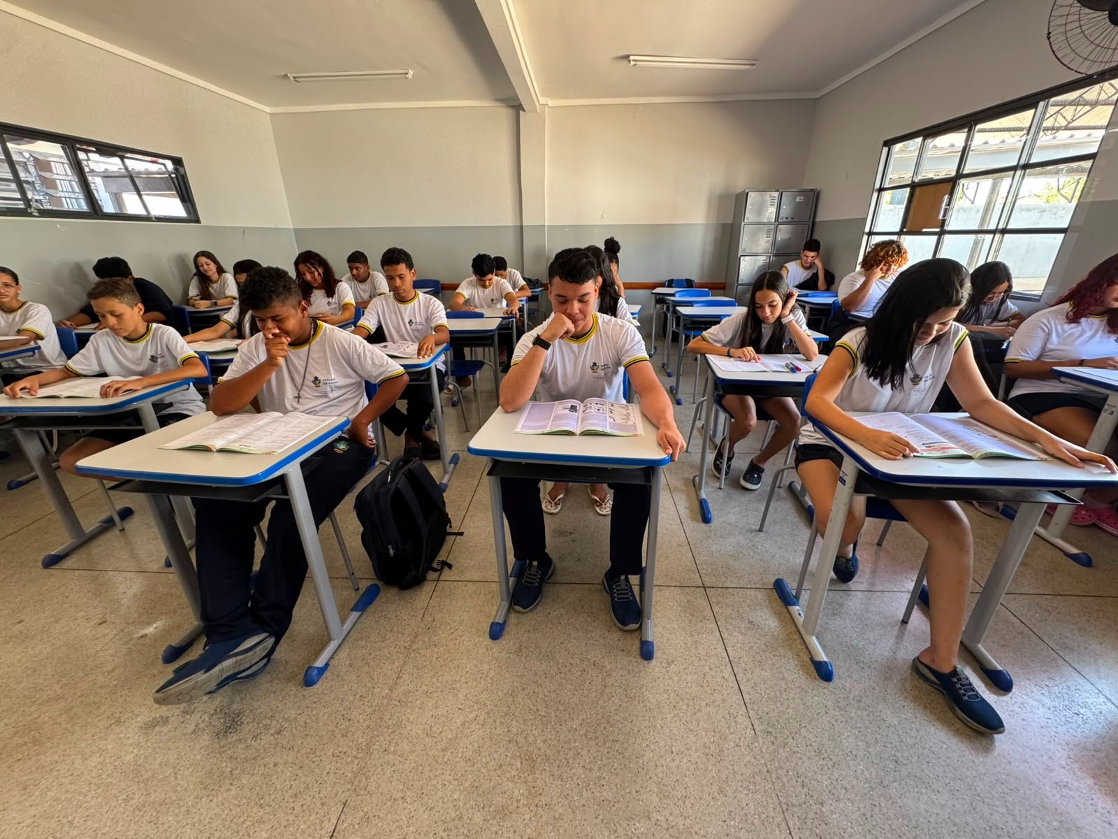 Candidatos ignoram o ensino médio e a qualificação profissional dos jovens