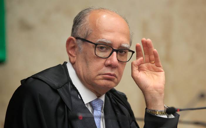 Gilmar Mendes sugere proibir delegados da PF em gabinetes do STF