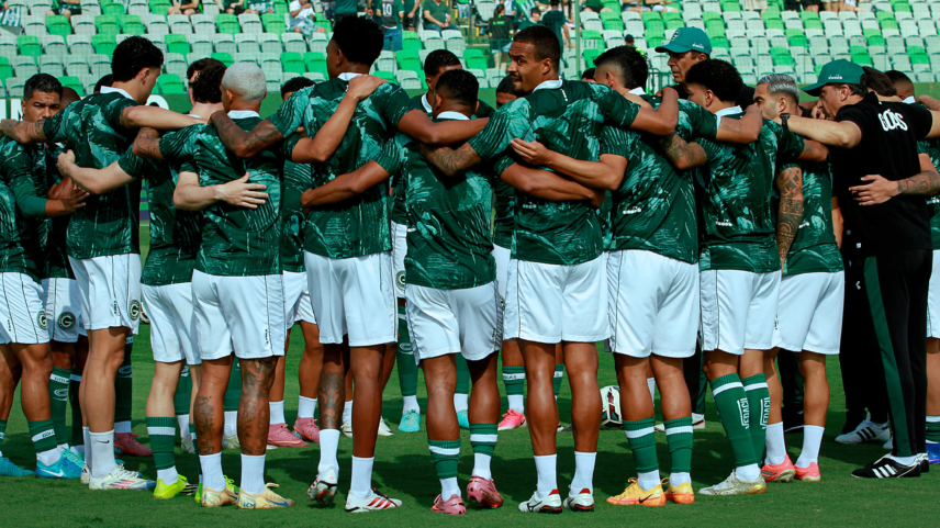Goiás enfrenta o Atlético-GO no clássico sob protesto por salários atrasados