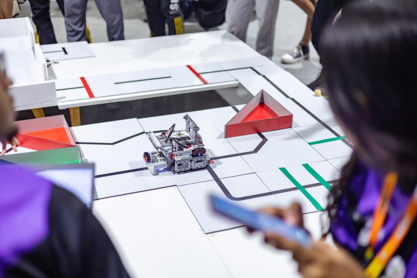 Goiás sedia etapa estadual da Olimpíada Brasileira de Robótica neste fim de semana