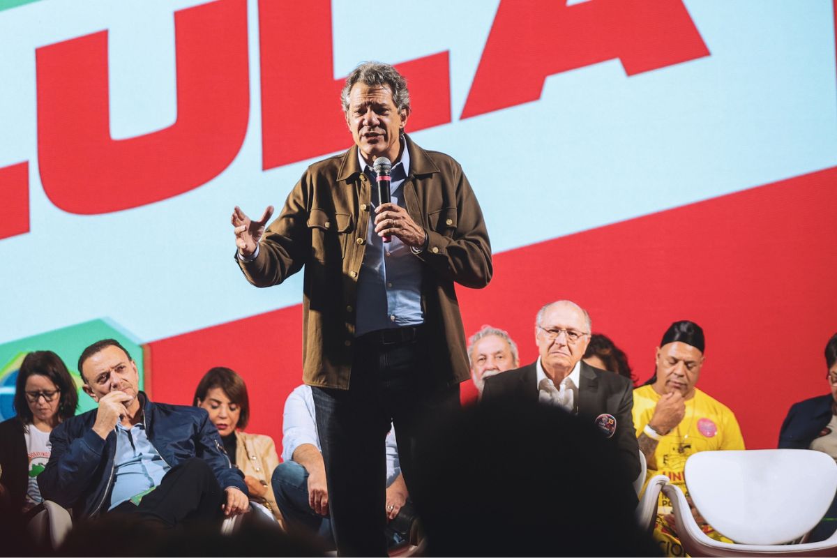 Haddad defende a proibição das bets anunciada por Lula no momento certo