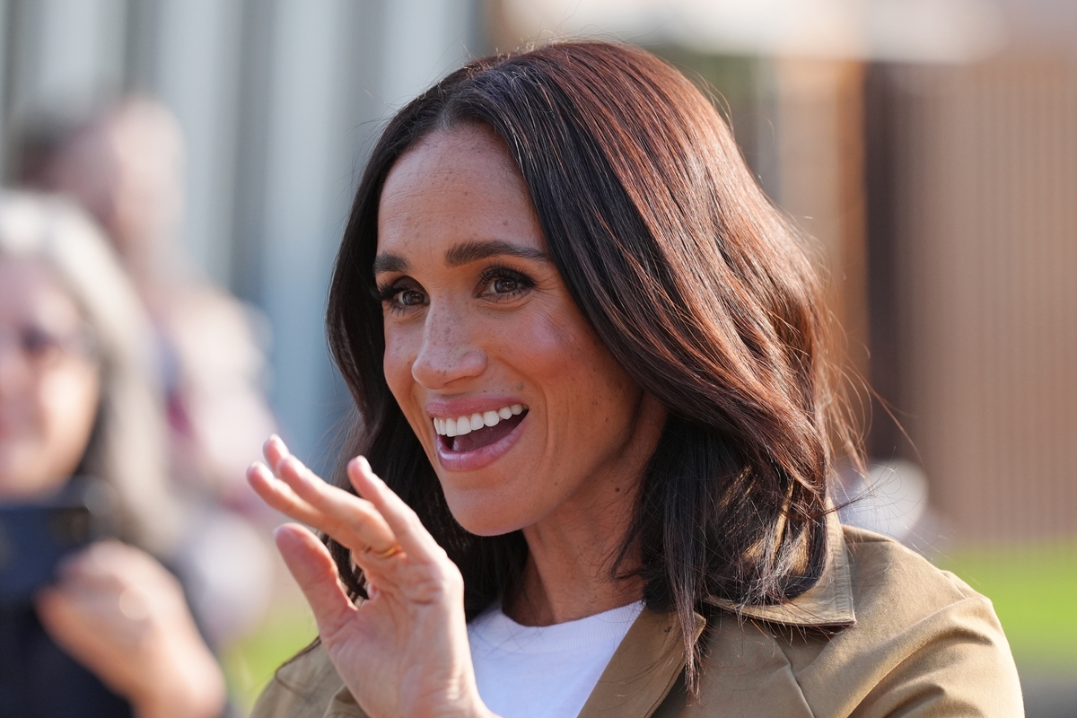 Retorno de Meghan Markle ao Reino Unido é celebrado por instituição de caridade