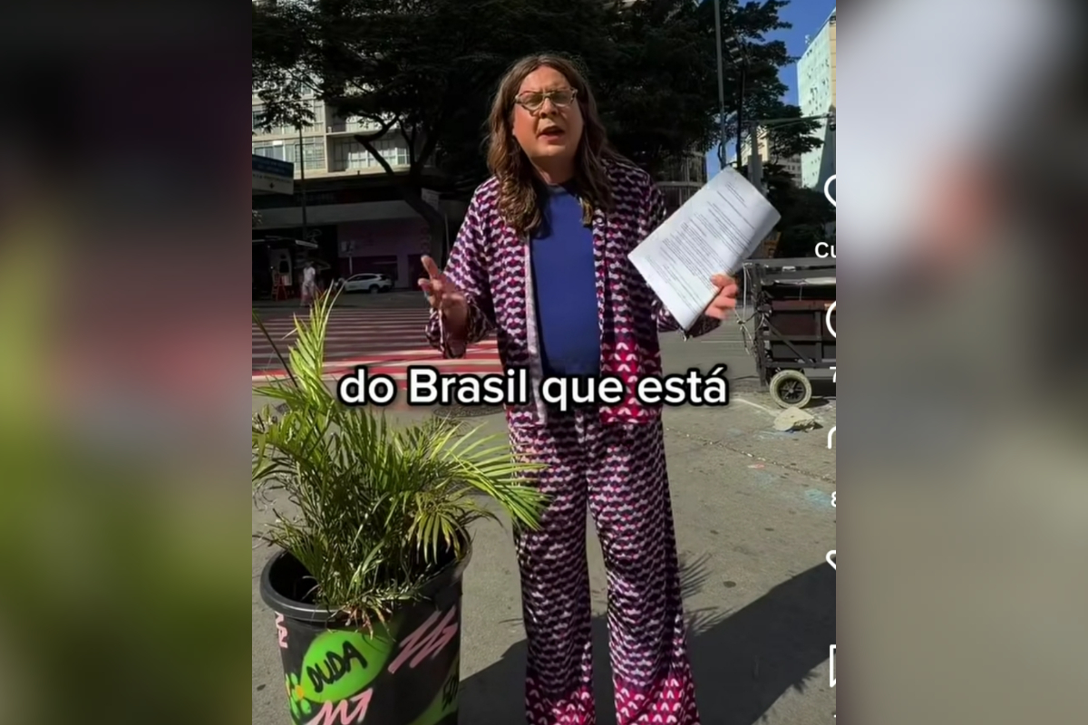 Justiça Eleitoral notifica Duda Salabert por material de campanha