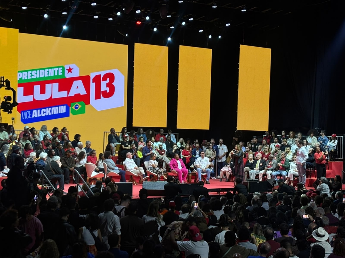 Luiz Inácio Lula da Silva reúne artistas em ato de campanha no Rio de Janeiro