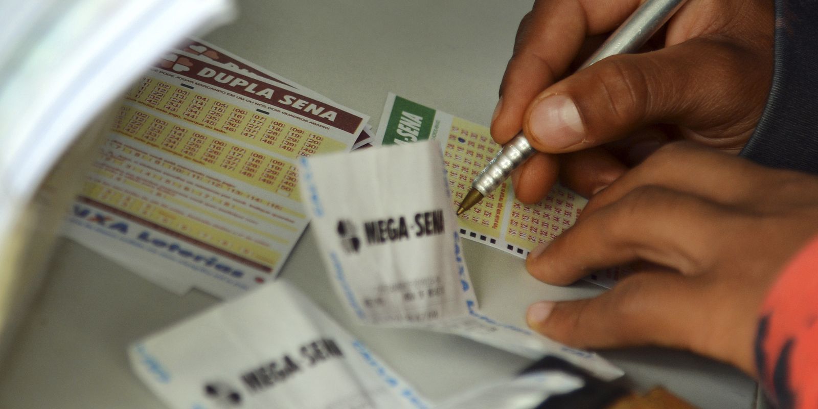 Com R$ 102 milhões, prêmio da Mega-Sena é sorteado nesta quinta-feira